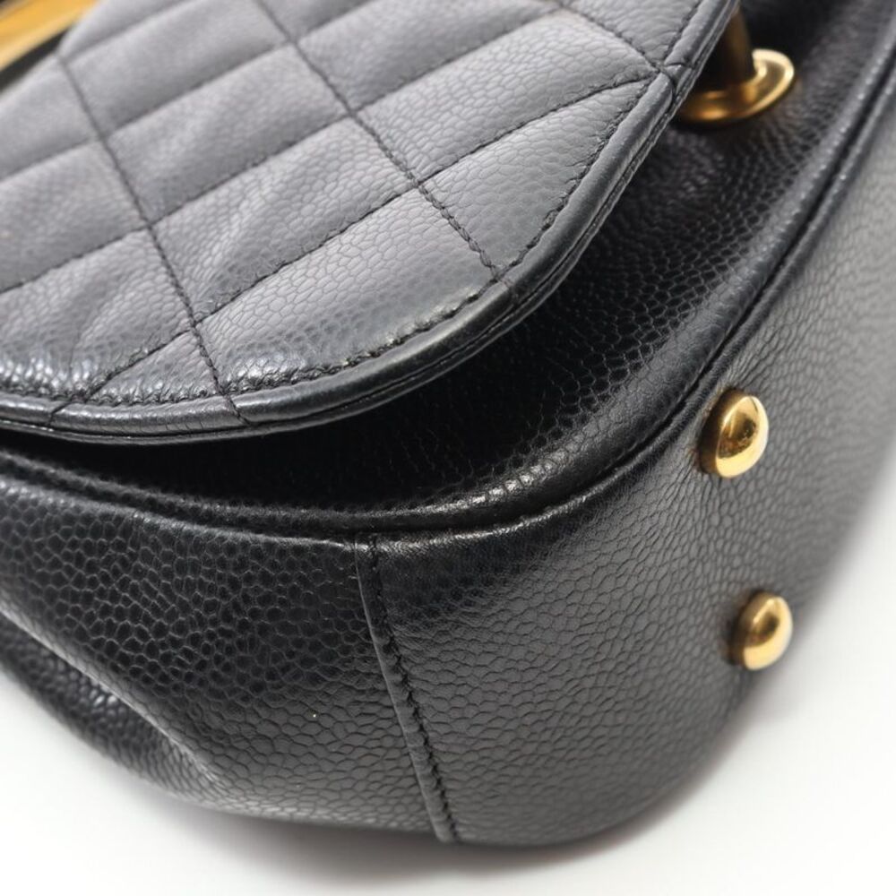 Chanel Matelasse Leather Shoulder Bag - Picture 2 of 9
